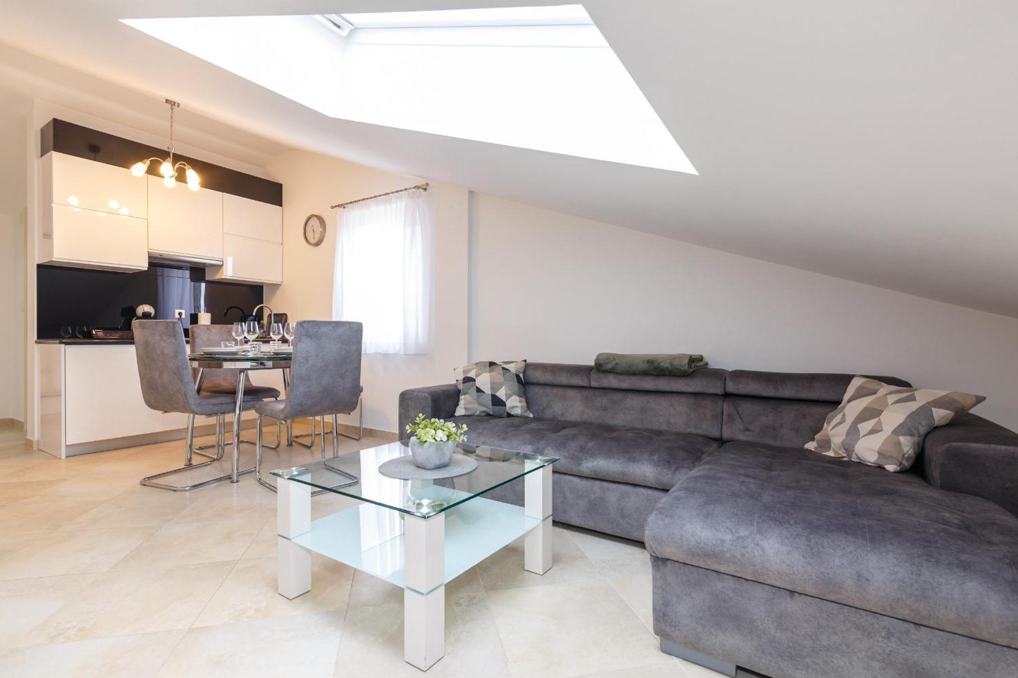 Apartmani Simi - The Wave Crikvenica Bagian luar foto