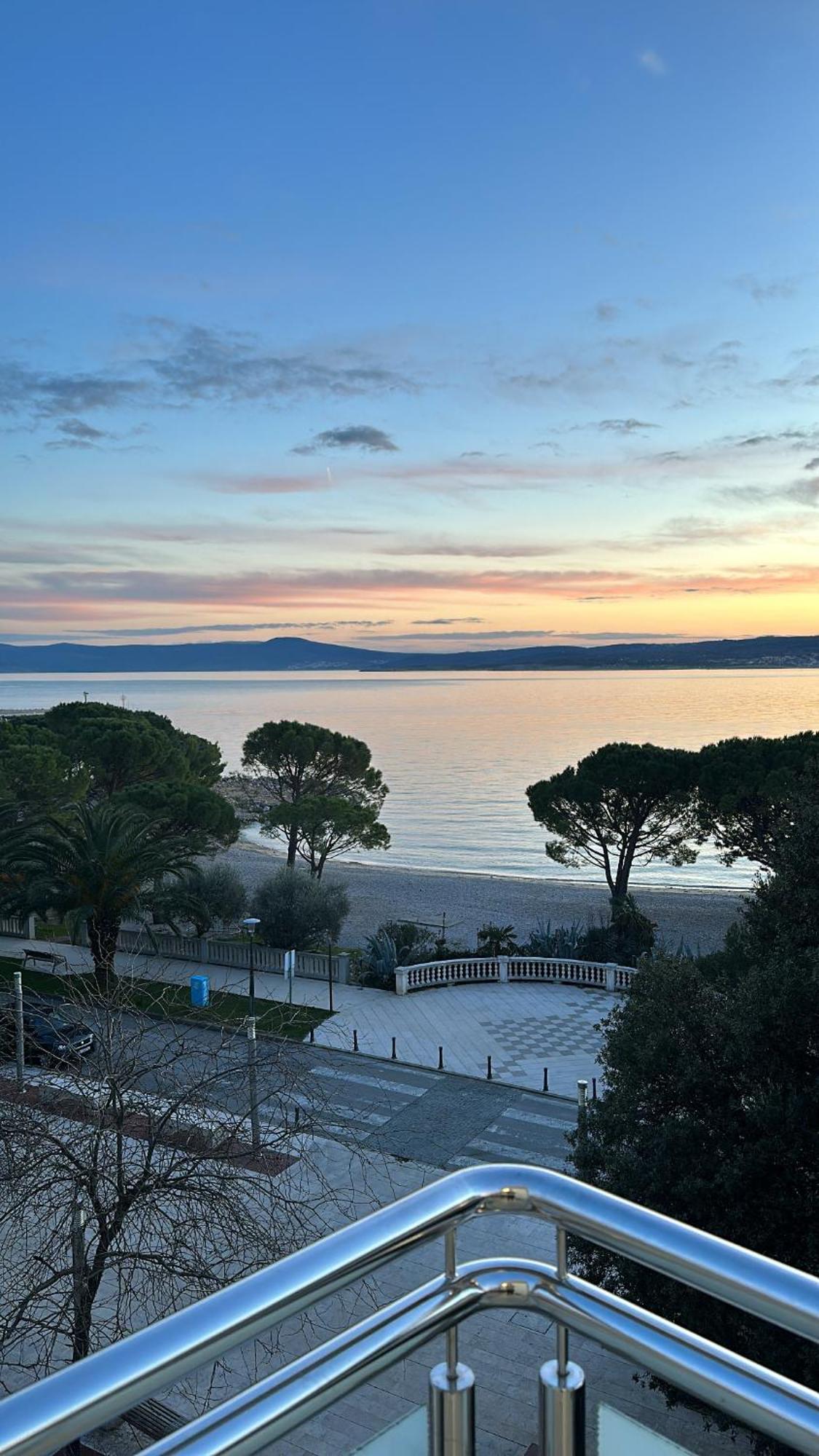 Apartmani Simi - The Wave Crikvenica Bagian luar foto