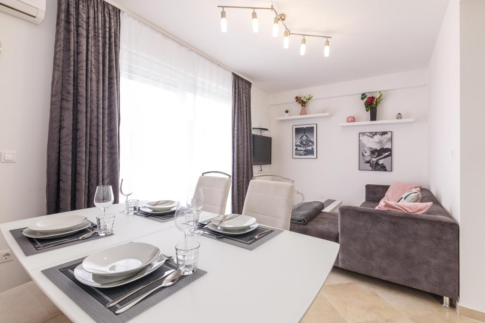 Apartmani Simi - The Wave Crikvenica Bagian luar foto