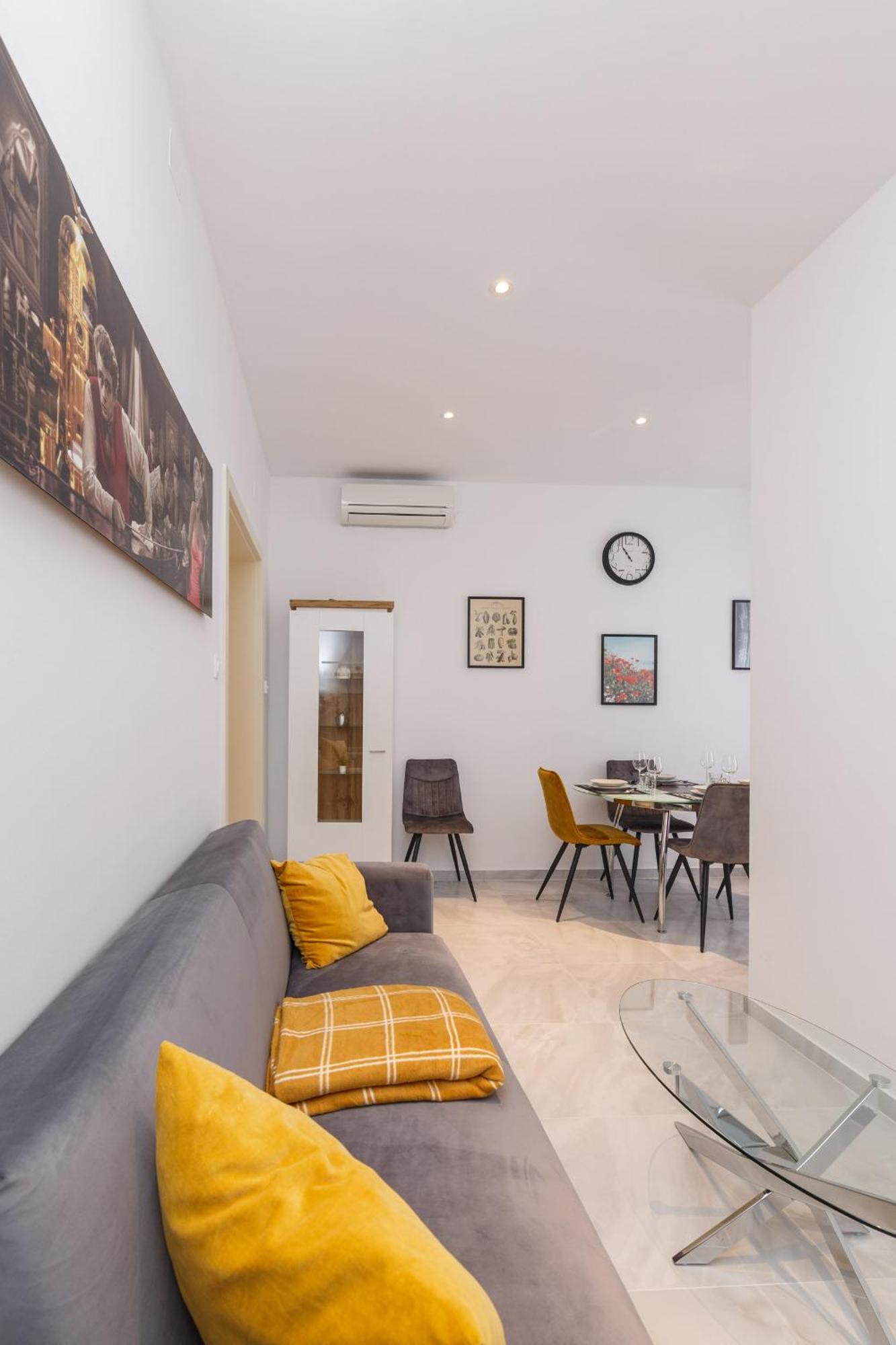 Apartmani Simi - The Wave Crikvenica Bagian luar foto